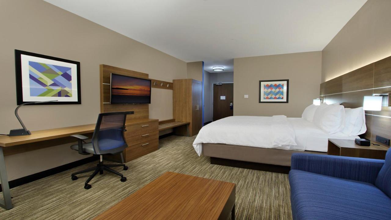 Express & Dallas Nw Toyota Stdm By Ihg Hotel 3*