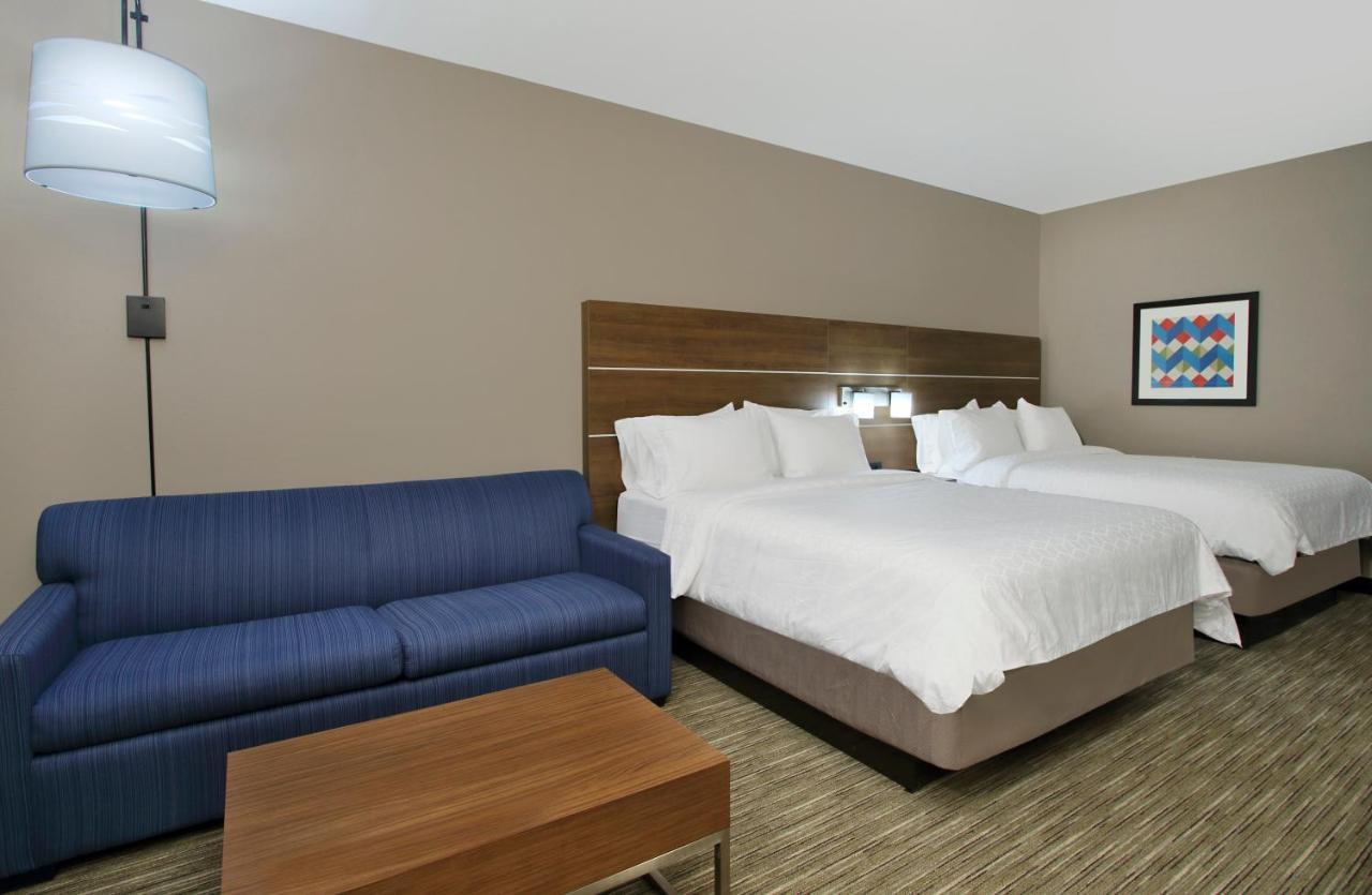Hotel Express & Dallas Nw Toyota Stdm By Ihg